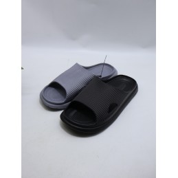KAPCIE MĘSKIE. SIZE 40/45...
