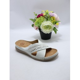 KAPCIE DAMSKIE. SIZE 39/43...
