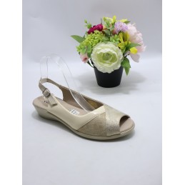 KAPCIE DAMSKIE. SIZE 36/41...
