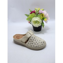 KAPCIE DAMSKIE. SIZE 37/42...