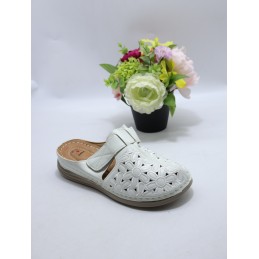 KAPCIE DAMSKIE. SIZE 36/42...