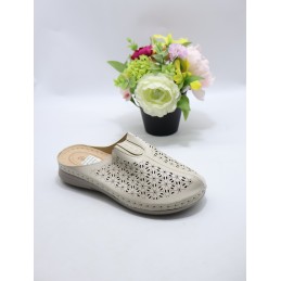 KAPCIE DAMSKIE. SIZE 36/42...
