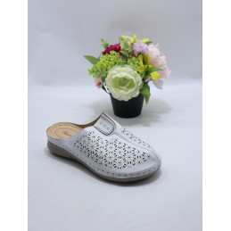KAPCIE DAMSKIE. SIZE 36/42...