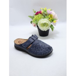 KAPCIE DAMSKIE. SIZE 37/42...
