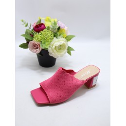 KAPCIE DAMSKIE. SIZE 36/41...