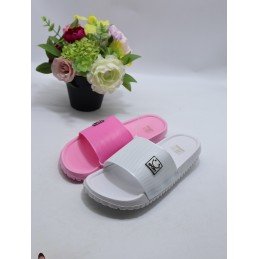 KAPCIE DAMSKIE. SIZE 36/41...
