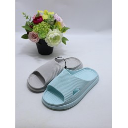 KAPCIE DAMSKIE. SIZE 37/41...
