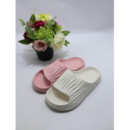 KAPCIE DAMSKIE. SIZE 36/41...