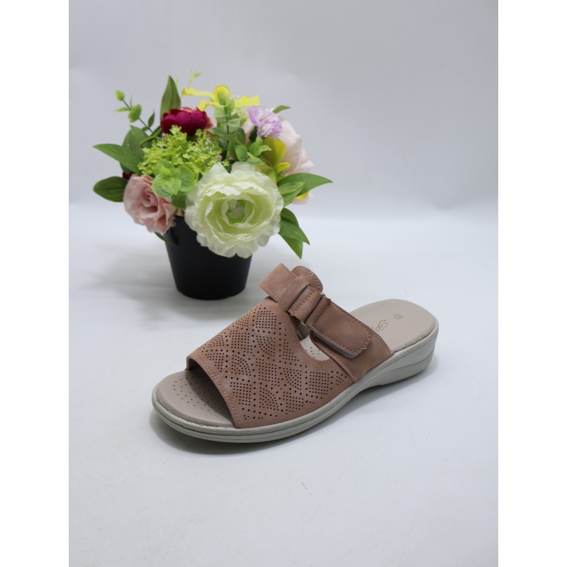 KAPCIE DAMSKIE. SIZE: 36/41 (12 PAR/PACZKA) KOLOR JAK NA ZDZIĘCIU