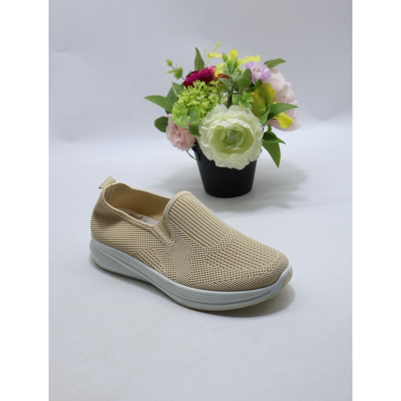 BUTY DAMSKIE. SIZE: 36/41 (12 PAR/PACZKA) KOLOR JAK NA ZDZIĘCIU