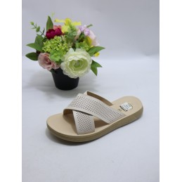 KAPCIE DAMSKIE. SIZE: 37/42...