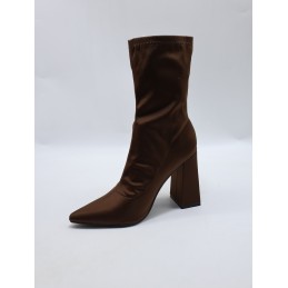 BOTKI DAMSKIE. SIZE: 36/41 (12 PAR/PACZKA) KOLOR JAK NA ZDZIĘCIU