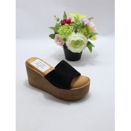KAPCIE DAMSKIE. SIZE: 37/41...
