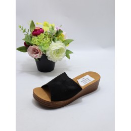 KAPCIE DAMSKIE. SIZE: 37/40...