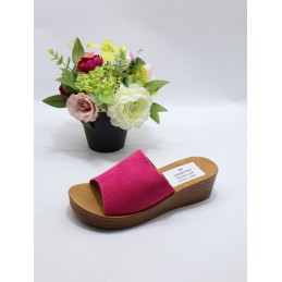 KAPCIE DAMSKIE. SIZE: 37/41...