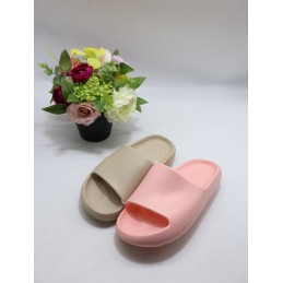 KAPCIE DAMSKIE. SIZE: 36/41...