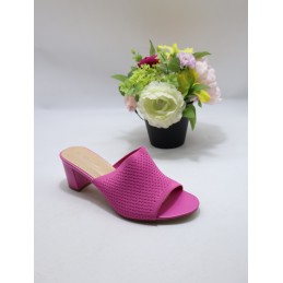 KAPCIE DAMSKIE. SIZE: 36/40...