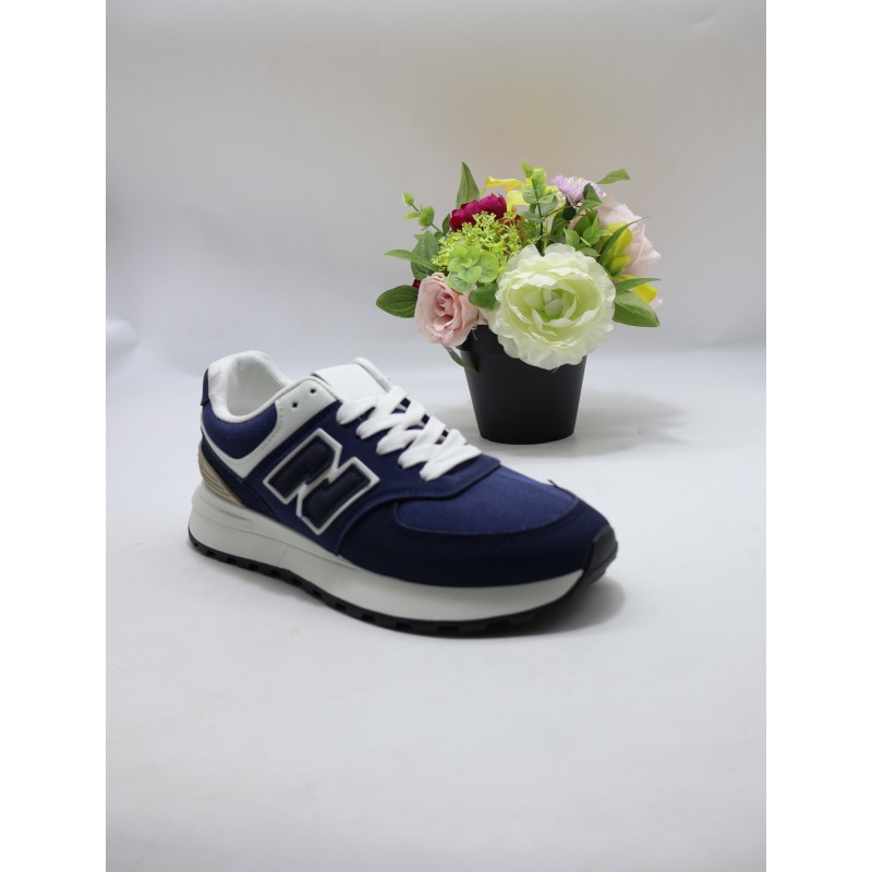 BUTY DAMSKIE. SIZE: 36/41 (12 PAR/PACZKA) KOLOR JAK NA ZDZIĘCIU