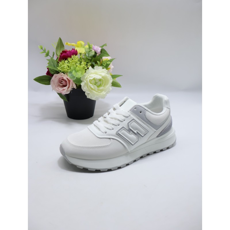 BUTY DAMSKIE. SIZE: 36/41 (12 PAR/PACZKA) KOLOR JAK NA ZDZIĘCIU