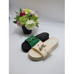 KAPCIE DAMSKIE. SIZE: 37/41...