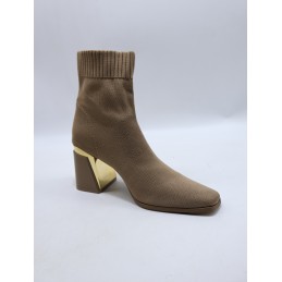 BUTY DAMSKIE. SIZE: 36/41 (12 PAR/PACZKA) KOLOR JAK NA ZDZIĘCIU