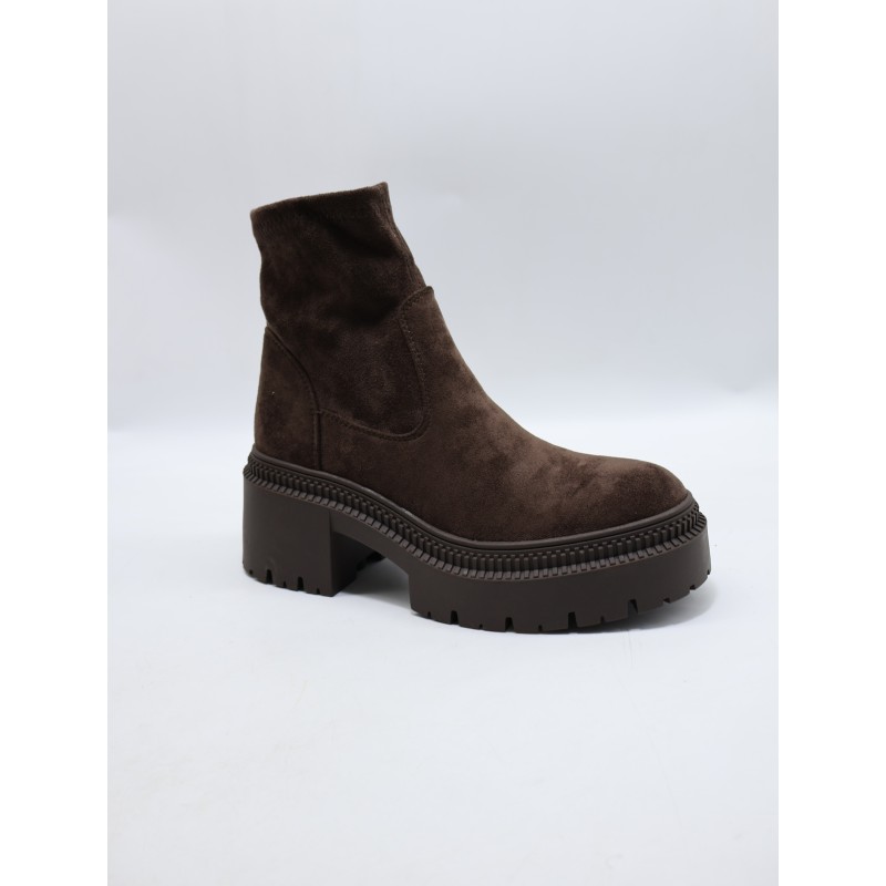 BUTY DAMSKIE. SIZE: 36/41 (12 PAR/PACZKA) KOLOR JAK NA ZDZIĘCIU
