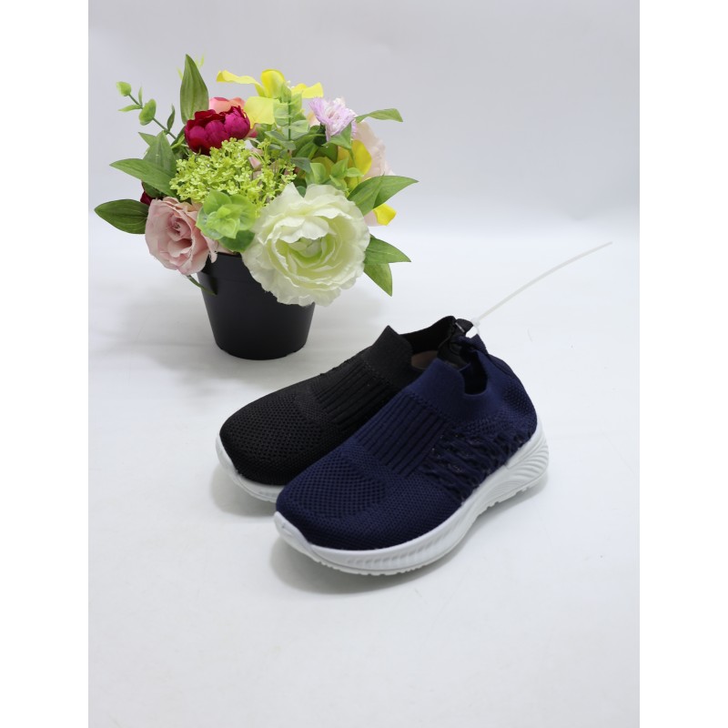 BUTY DZIECIĘCE. SIZE: 25/30 (18 PAR/PACZKA) KOLOR JAK NA ZDZIĘCIU