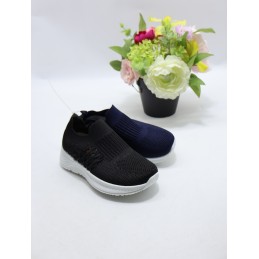 BUTY DZIECIĘCE. SIZE: 25/30 (18 PAR/PACZKA) KOLOR JAK NA ZDZIĘCIU