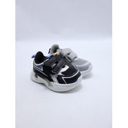 BUTY DZIECIĘCE. SIZE: 20/25 (18 PAR/PACZKA) KOLOR JAK NA ZDZIĘCIU