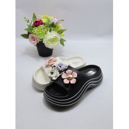 KAPCIE DAMSKIE. SIZE: 36/41...