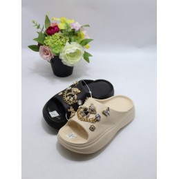 KAPCIE DAMSKIE. SIZE: 36/41...
