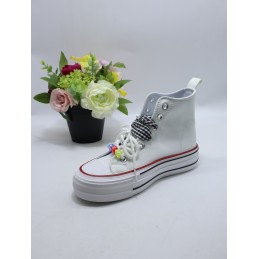 BUTY DAMSKIE. SIZE: 36/41 (12 PAR/PACZKA) KOLOR JAK NA ZDZIĘCIU