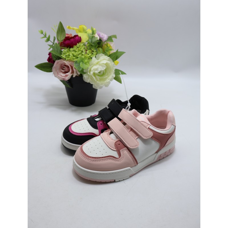 BUTY DZIECIĘCE. SIZE: 32/37 (18 PAR/PACZKA) KOLOR JAK NA ZDZIĘCIU