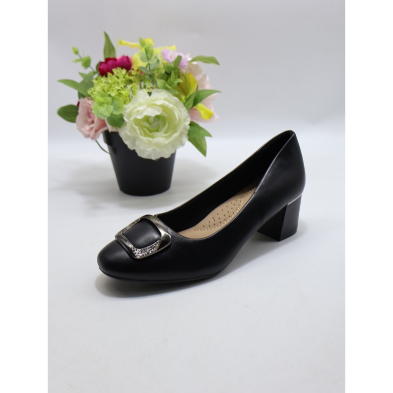 BUTY DAMSKIE. SIZE: 36/41 (12 PAR/PACZKA) KOLOR JAK NA ZDZIĘCIU