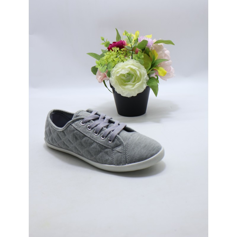BUTY DAMSKIE. SIZE: 36/41 (12 PAR/PACZKA) KOLOR JAK NA ZDZIĘCIU