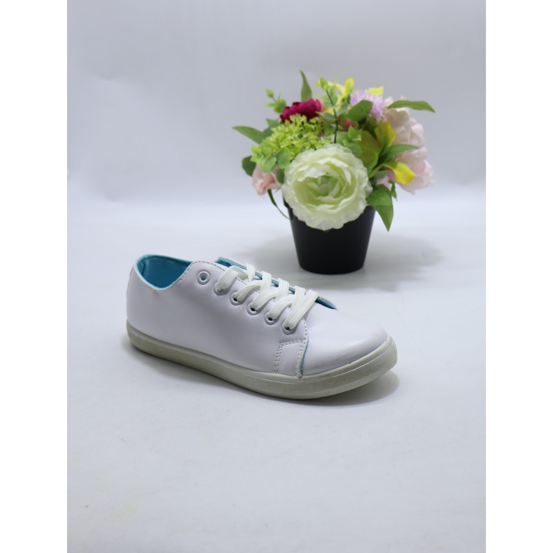 BUTY DAMSKIE. SIZE: 36/41 12 PAR/PACZKA) KOLOR JAK NA ZDZIĘCIU