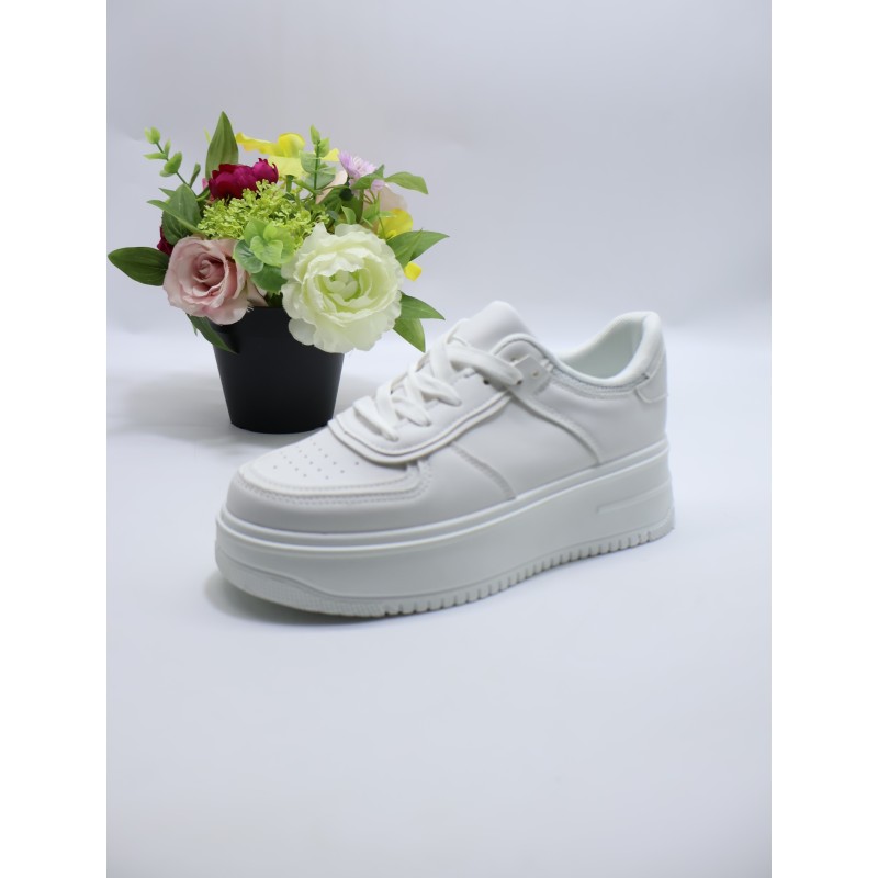 BUTY DAMSKIE. SIZE: 36/41 (12 PAR/PACZKA) KOLOR JAK NA ZDZIĘCIU