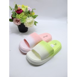 KAPCIE DAMSKIE. SIZE: 36/41...