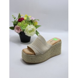 KAPCIE DAMSKIE. SIZE: 36/41...