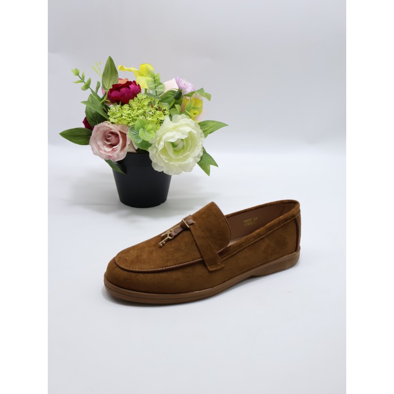 BUTY DAMSKIE. SIZE: 36/41 (12 PAR/PACZKA) KOLOR JAK NA ZDZIĘCIU