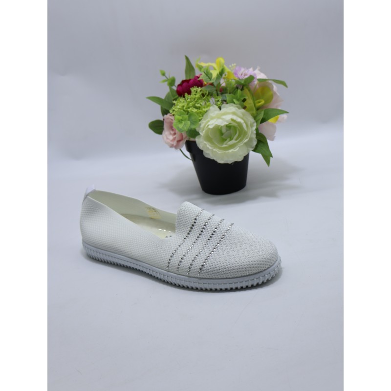 BUTY DAMSKIE. SIZE: 36/41 (12 PAR/PACZKA) KOLOR JAK NA ZDZIĘCIU