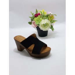 KAPCIE DAMSKIE. SIZE: 36/41...