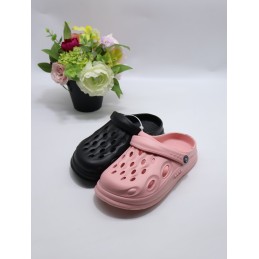 KAPCIE DAMSKIE. SIZE: 37/42...