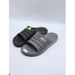 KAPCIE MĘSKIE. SIZE: 40/45...