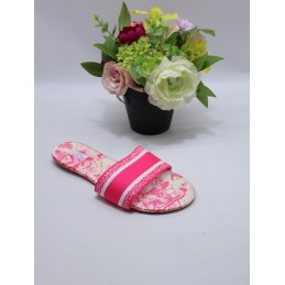 KAPCIE DAMSKIE. SIZE: 36/41...