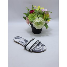 KAPCIE DAMSKIE. SIZE: 36/41...
