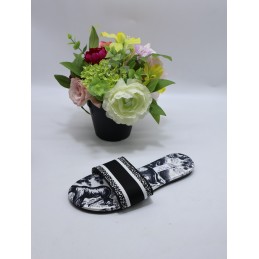 KAPCIE DAMSKIE. SIZE: 36/41...