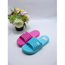 KAPCIE DAMSKIE. SIZE: 37/41...