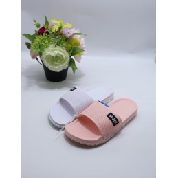 KAPCIE DAMSKIE. SIZE: 36/41...