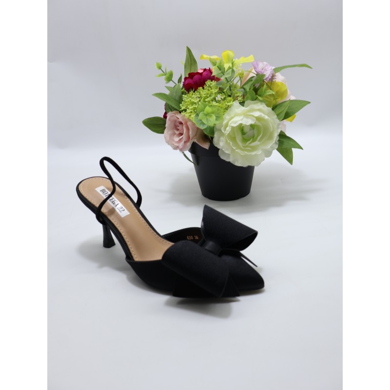 KAPCIE DAMSKIE. SIZE: 36/41 (12 PAR/PACZKA) KOLOR JAK NA ZDZIĘCIU
